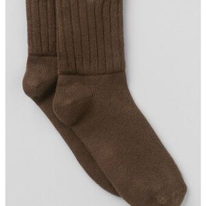 ALO Yoga Dark Brown Scrunch Socks